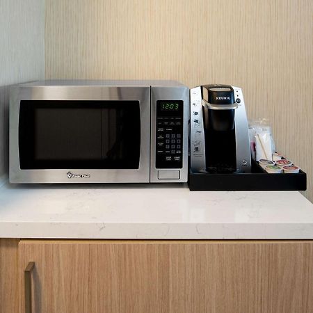 Hilton Garden Inn Roseville Ngoại thất bức ảnh