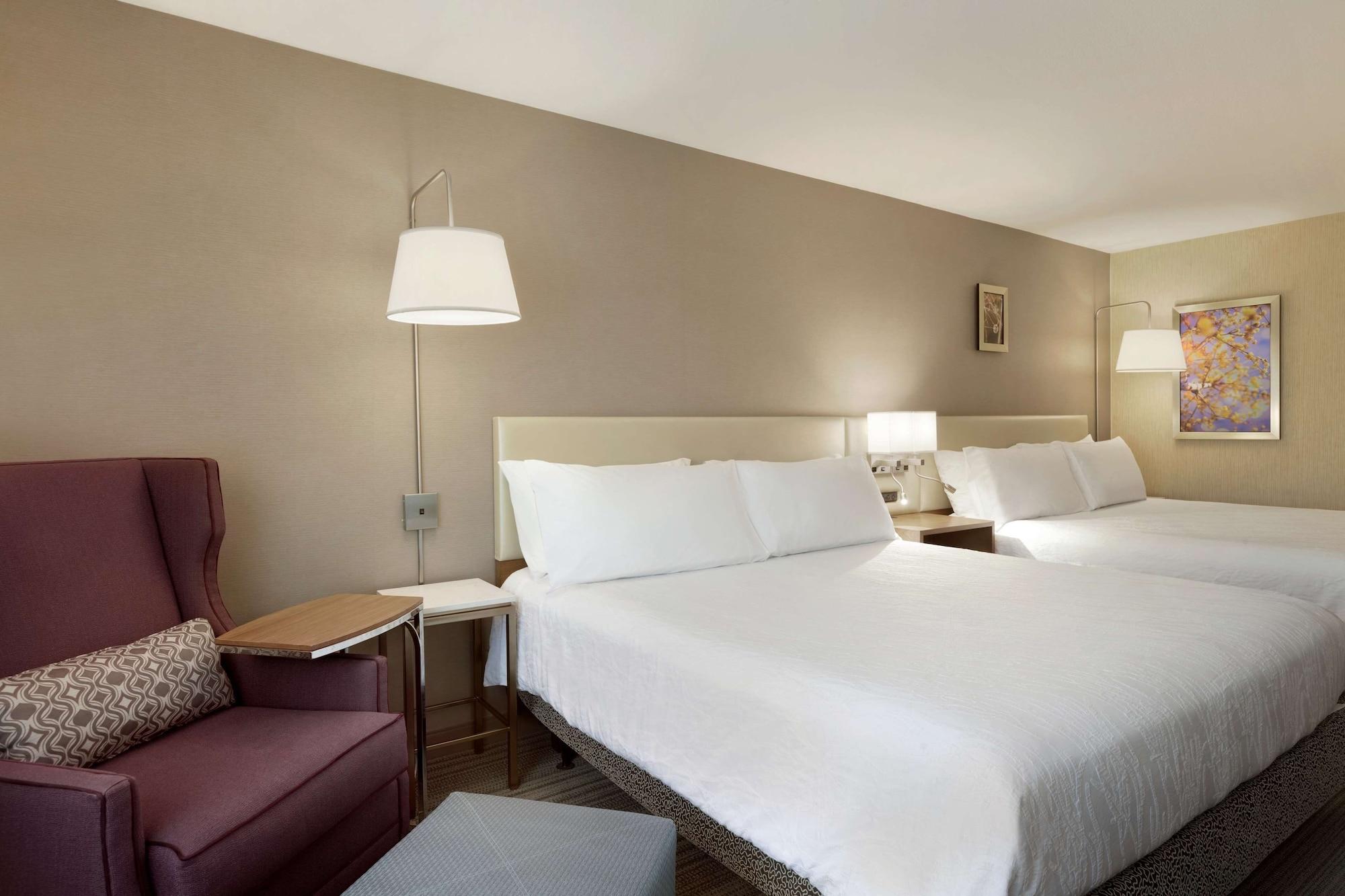 Hilton Garden Inn Roseville Ngoại thất bức ảnh