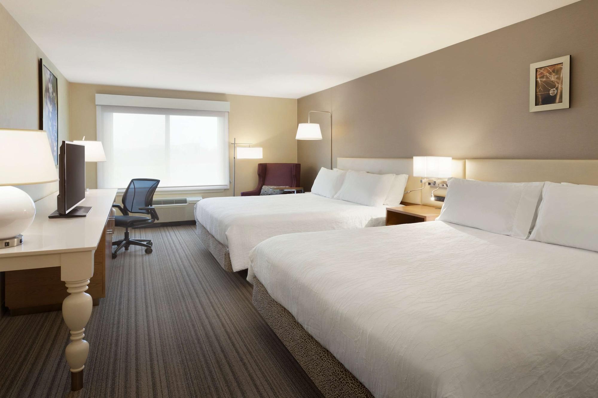 Hilton Garden Inn Roseville Ngoại thất bức ảnh