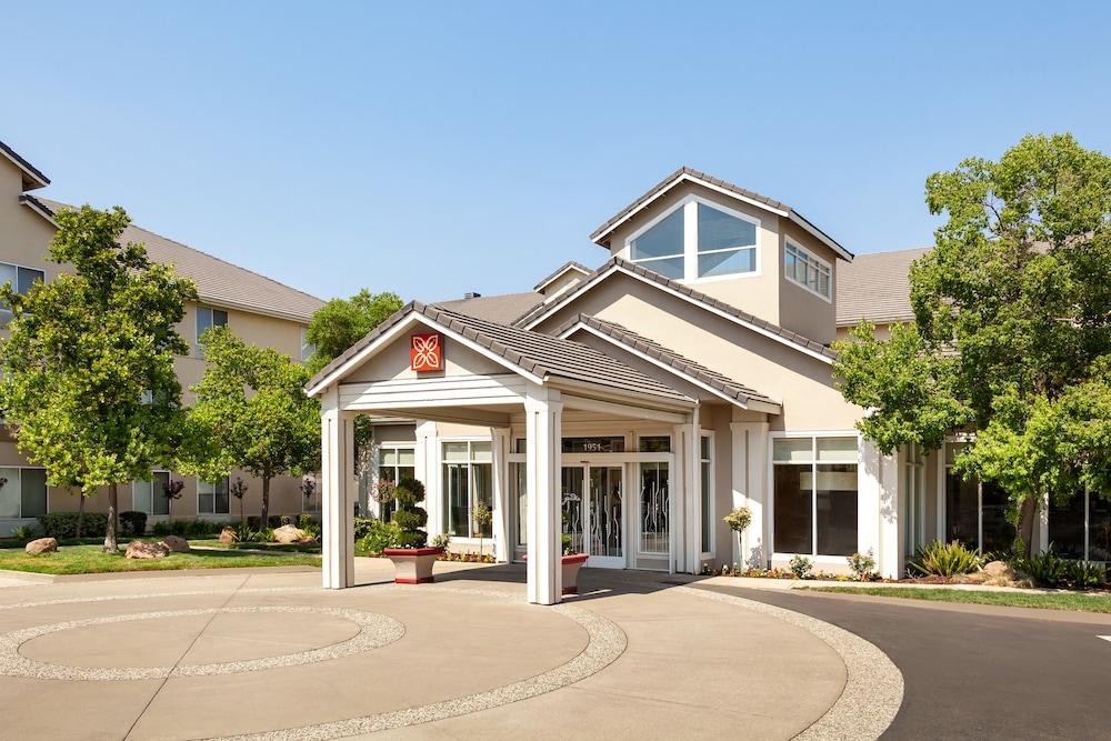 Hilton Garden Inn Roseville Ngoại thất bức ảnh