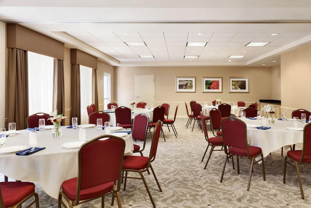 Hilton Garden Inn Roseville Ngoại thất bức ảnh
