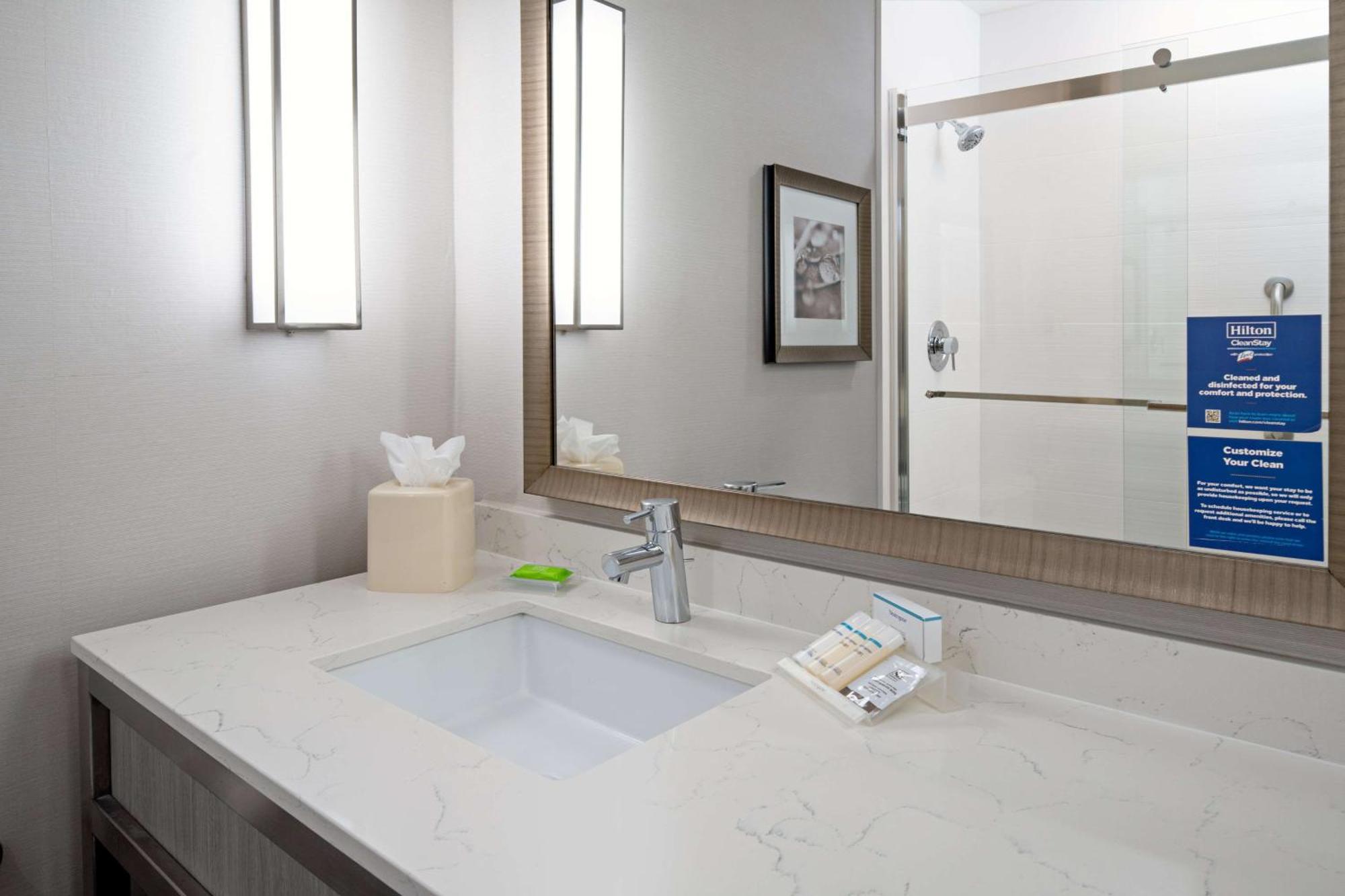 Hilton Garden Inn Roseville Ngoại thất bức ảnh